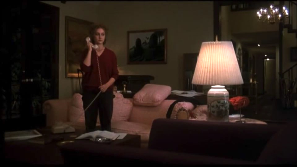 (Picture 3: Jill’s fear is directed to the sound of a ringing telephone. Picture © Melvin Simon Productions &amp; Sony Pictures Home Entertainment.)